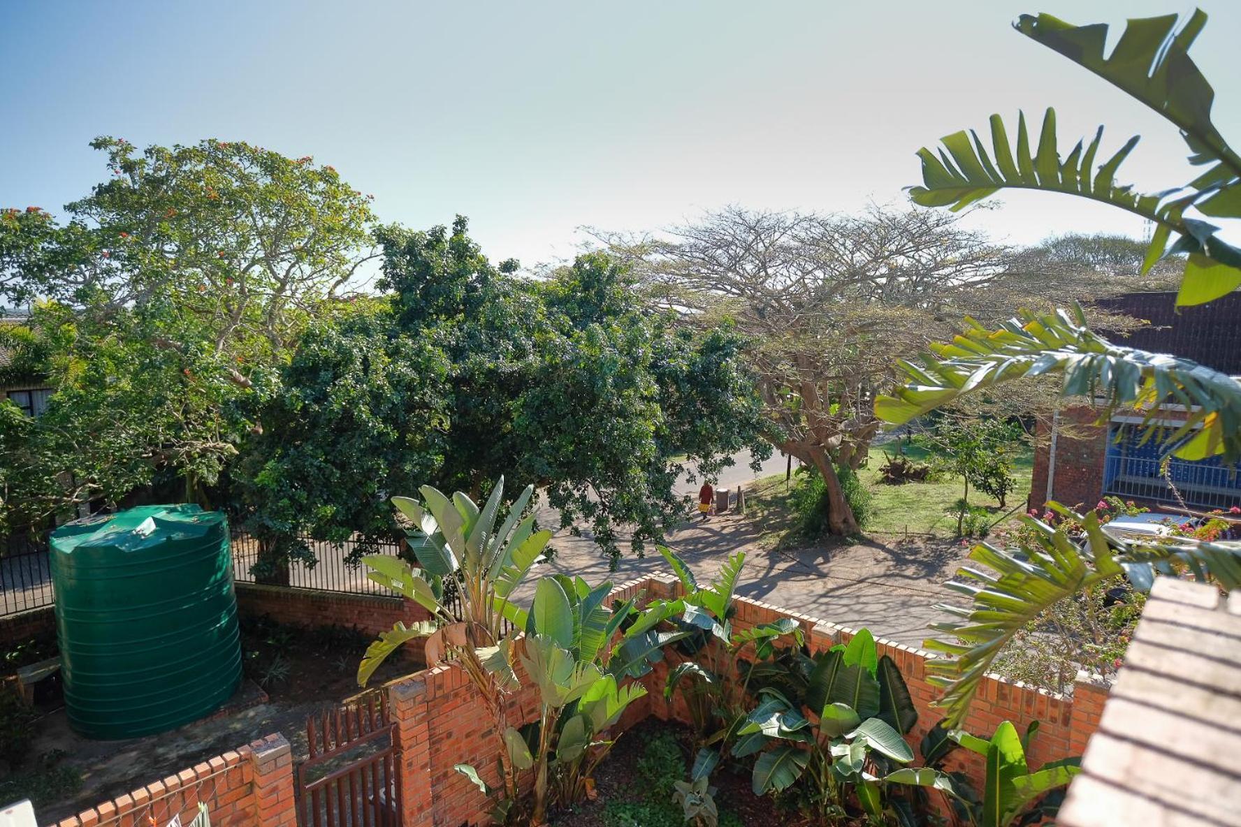 African Thistle St Lucia Bagian luar foto